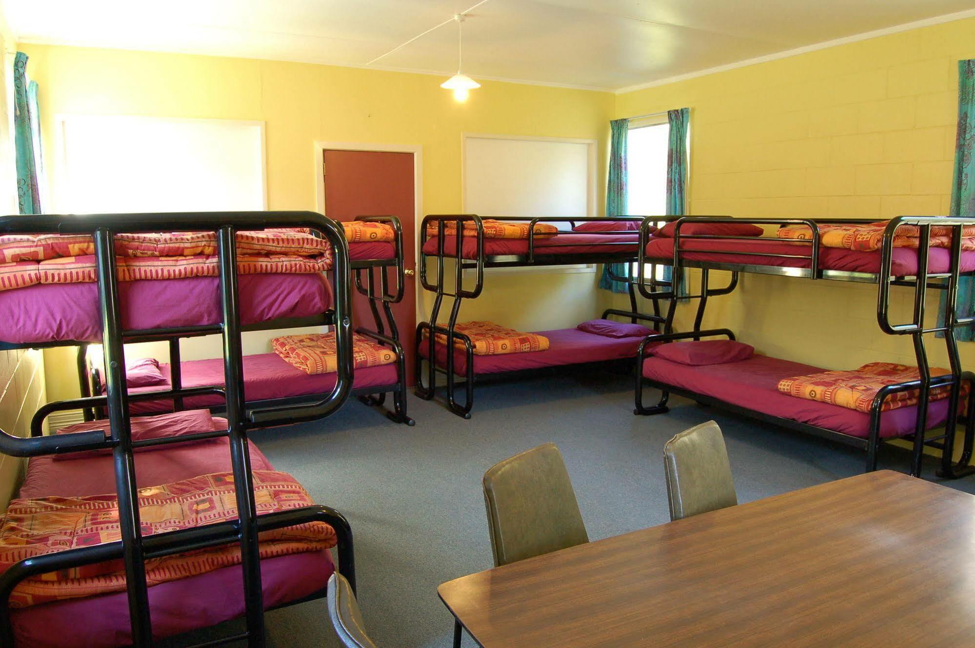 Egmont Eco Leisure Park & Backpackers Hotel New Plymouth Luaran gambar